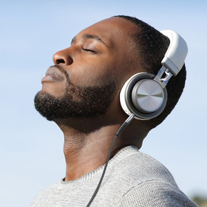 Obrazek BWOO kabel AUX 3.5mm - 3.5mm Nylonowy + Aluminiowa obudowa BO-AUX064 czarny