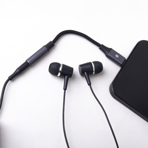 Obrazek Forever adapter audio AJL-01 jack 3,5 mm - Lightning czarny