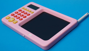 Obrazek MAXLIFE DZIECIĘCA TABLICA DO PISANIA Z KALKULATOREM RÓŻOWA MXWB-01